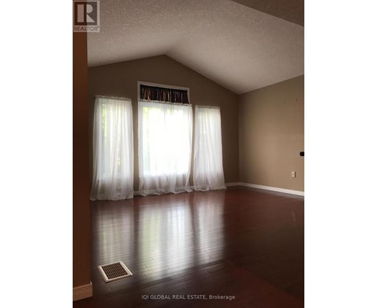 565 WILD IRIS AVENUE 5 Beds Home, Townhouse for Rent - Photo gallery 4
