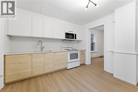 176 DARLING Street Unit# 1 2 Beds Apartment for Rent