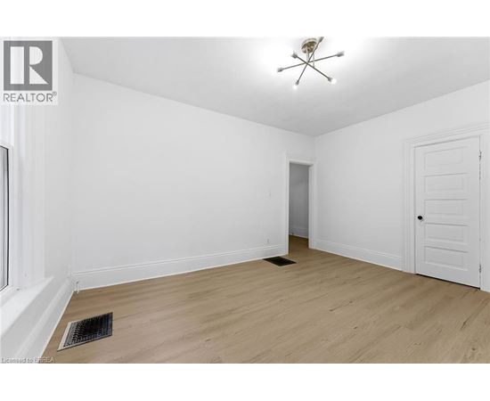 176 DARLING Street Unit# 1 2 Beds House for Rent - Photo gallery 5