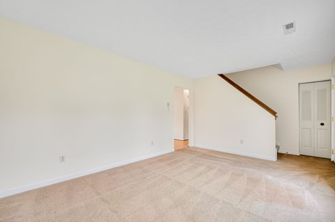 7432 Shire Parkway 4 Beds Apartment for Rent