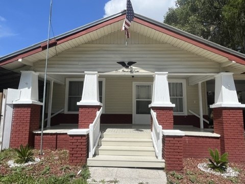 108 Fern St 3 Beds Apartment for Rent