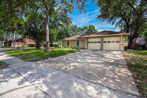 13430 Piney Oaks Drive 3 Beds Apartment for Rent