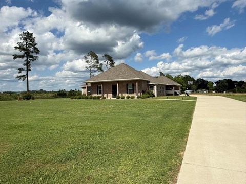 107 Liberty Drive 4 Beds Apartment for Rent