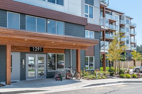 Craigflower Road 2-3 Beds Apartment for Rent
