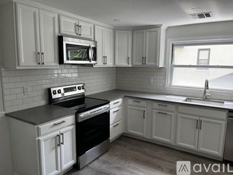 51 Hobby Street 2 Beds Apartment for Rent