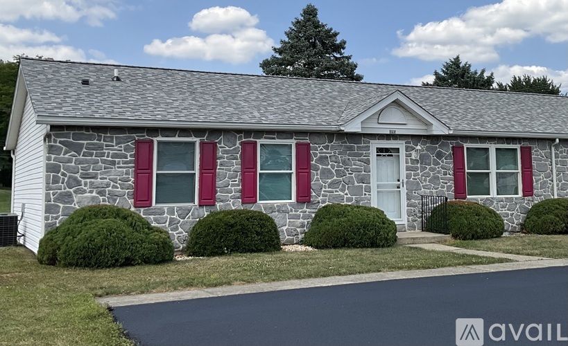 195 West Hamilton Ave. 2 Beds Townhouse for Rent - Photo gallery 1