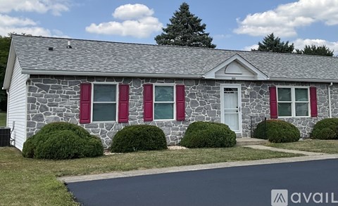 195 West Hamilton Ave. 2 Beds Apartment for Rent