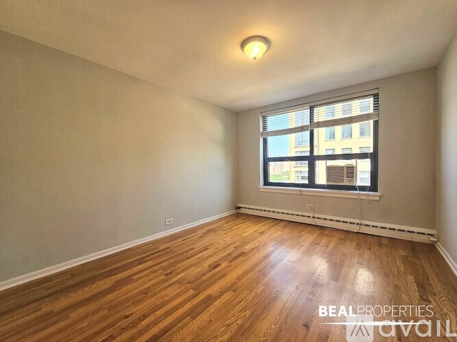 445 W Wellington Ave 1 Condo for Rent - Photo gallery 1