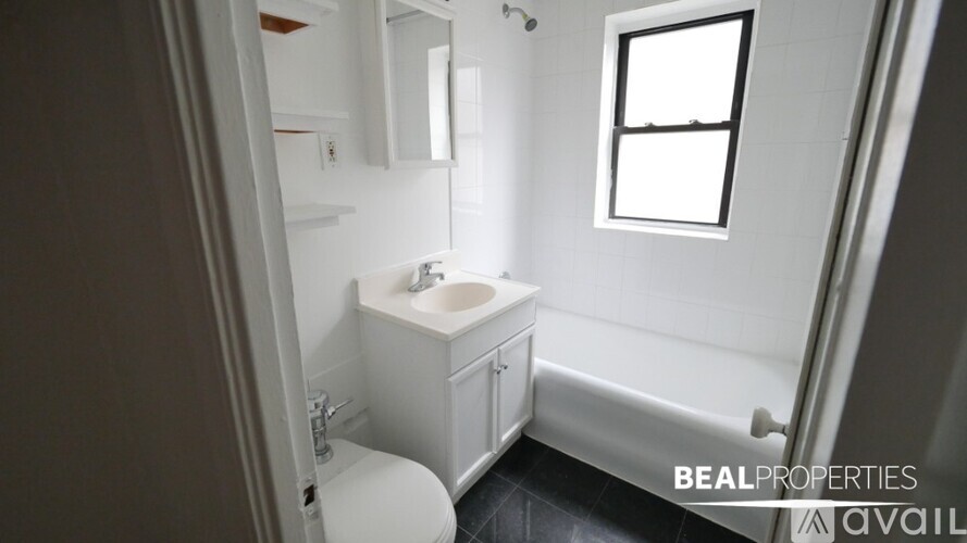 536 W Arlington Pl Studio Condo for Rent - Photo gallery 3