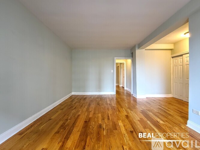 1347 N Dearborn St Studio Condo for Rent - Photo gallery 4