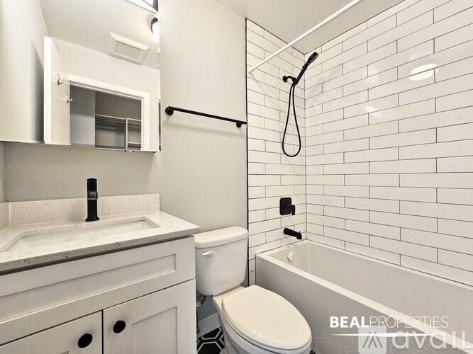 528 W Oakdale Ave Studio Condo for Rent - Photo gallery 4