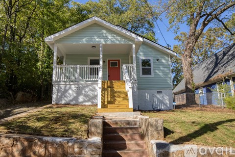 1015 Sims St SW 3 Beds Apartment for Rent