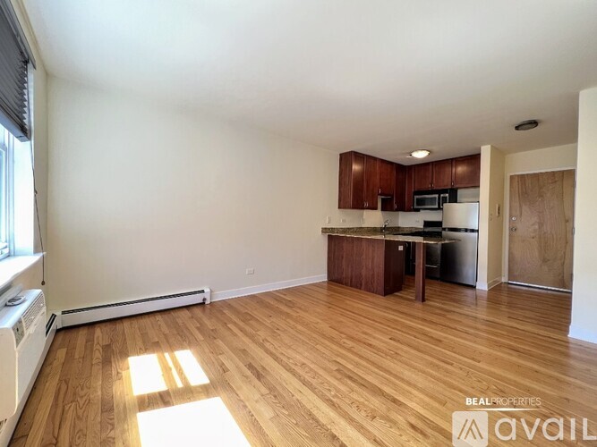 625 W Wrightwood Ave Studio Condo for Rent - Photo gallery 5