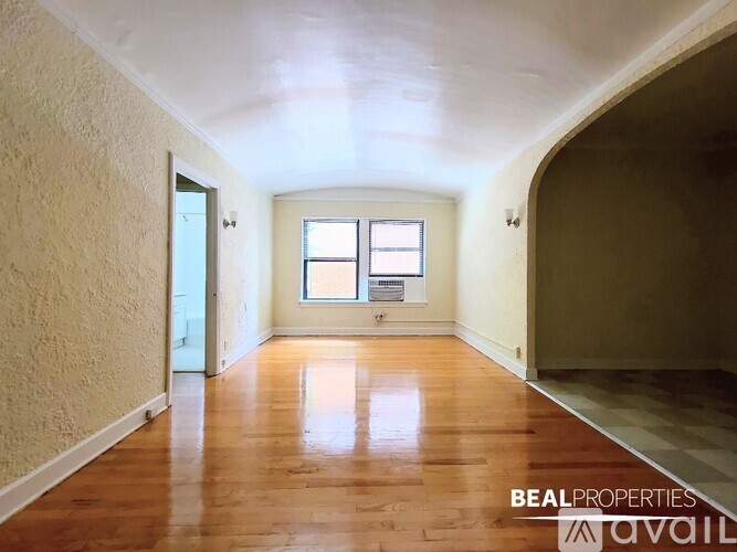 536 W Arlington Pl Studio Condo for Rent - Photo gallery 1