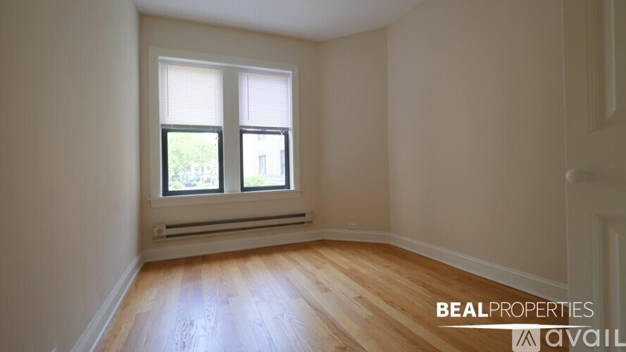 3724 N Pine Grove Ave 1 Condo for Rent - Photo gallery 2