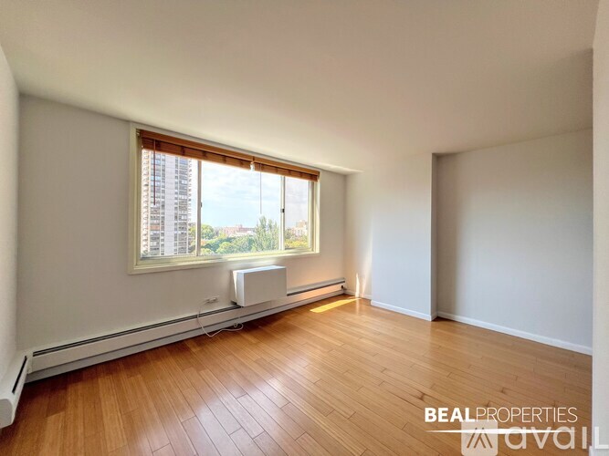 1344 N Dearborn St Studio Condo for Rent - Photo gallery 2