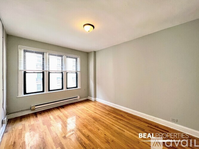 425 W Roscoe St 2 Beds Condo for Rent - Photo gallery 4