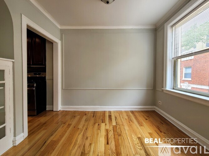 542 W Surf St 1 Condo for Rent - Photo gallery 4
