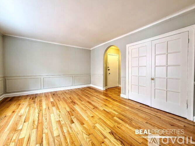 542 W Surf St 1 Condo for Rent - Photo gallery 5
