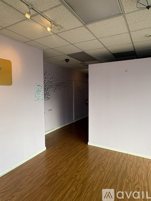 10 Hillcrest Blvd Studio Apartment for Rent - Photo gallery 4