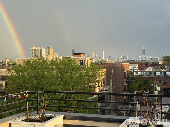 814 West Buckingham Place 2 Beds Condo for Rent - Photo gallery 2