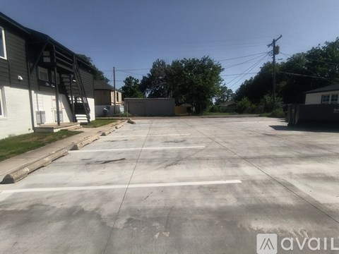 3809 South Hudson Avenue 2 Beds Apartment for Rent