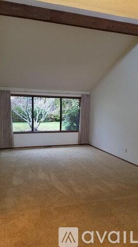 19043 Southwest Jessica Way 3 Beds Single Family Home for Rent - Photo gallery 4