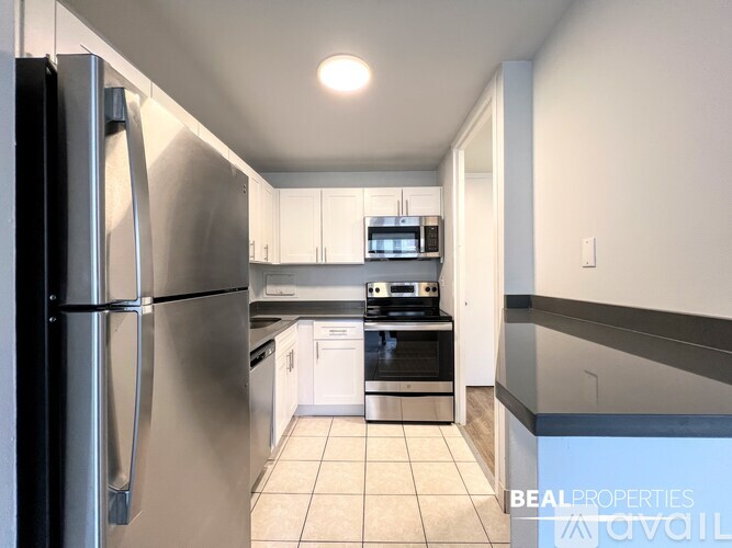 1344 N Dearborn St Studio Apartment for Rent - Photo gallery 5