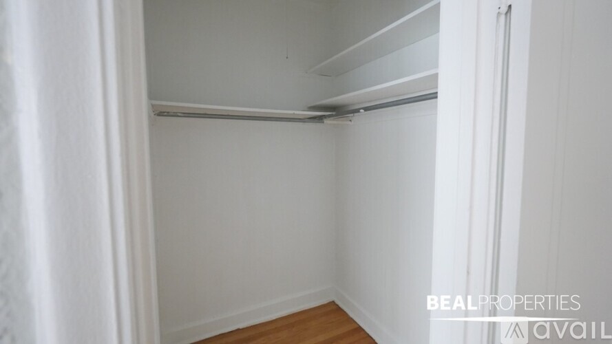 536 W Arlington Pl 1 Apartment for Rent - Photo gallery 2