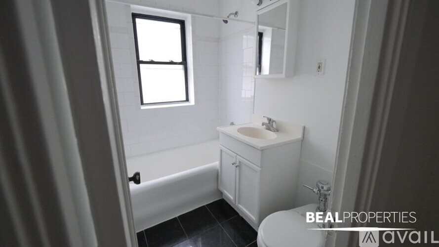 536 W Arlington Pl 1 Apartment for Rent - Photo gallery 4