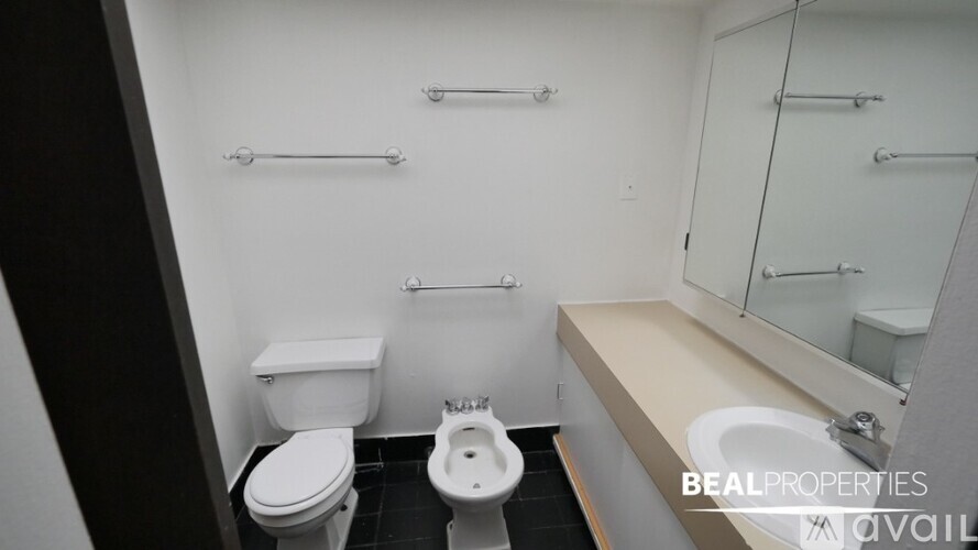 558 W Wellington Ave 1 Apartment for Rent - Photo gallery 5
