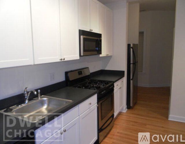 4715 N Sheridan Rd 3 Beds Apartment for Rent - Photo gallery 1