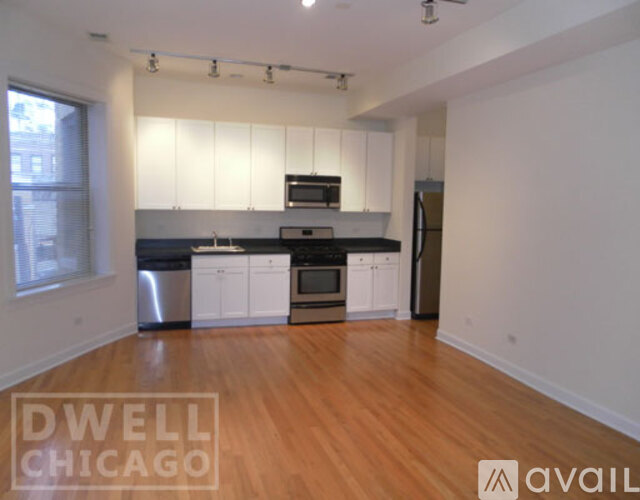 4715 N Sheridan Rd 3 Beds Apartment for Rent - Photo gallery 2