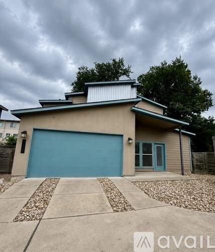5300 Samuel Huston Avenue 2 Beds Apartment for Rent