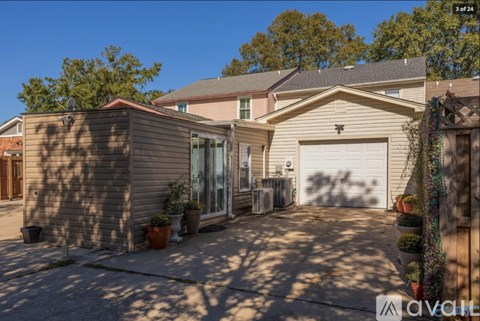 1561 River Bend Place Southeast 3 Beds Apartment for Rent