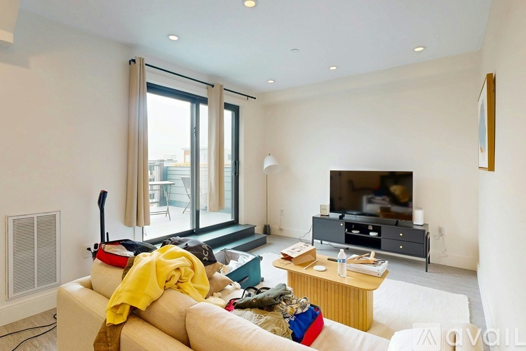 353 E 8th St 1 Apartment for Rent - Photo gallery 5