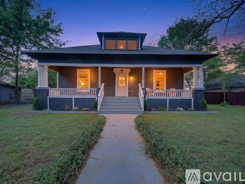 909 North Howard Street 3 Beds Apartment for Rent