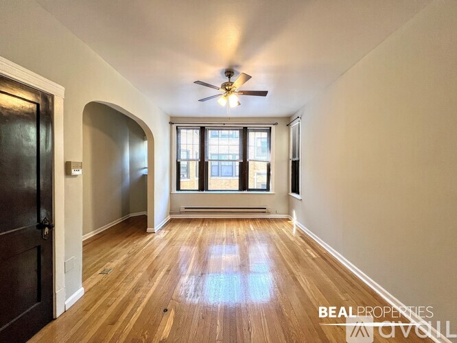 723 W Barry Ave Studio Apartment for Rent - Photo gallery 1