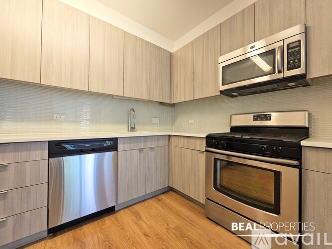 558 W Webster Ave 1 Apartment for Rent - Photo gallery 5