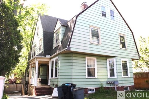 17 Putnam Ave 5 Beds Apartment for Rent