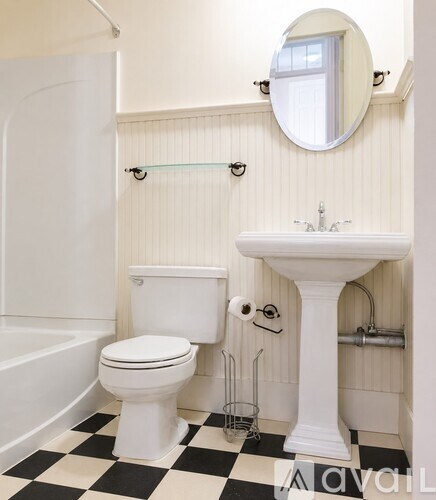 263 Pleasant St 3 Beds Apartment for Rent