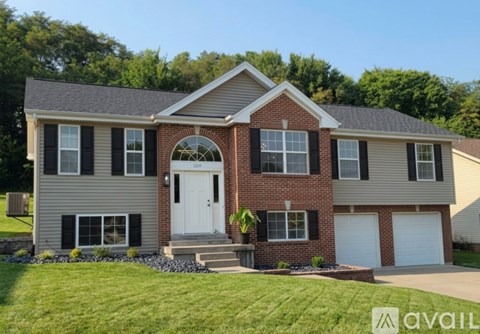 2205 Ashton Hills Ct 5 Beds Apartment for Rent