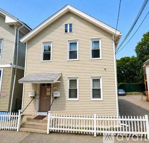 33 W Friendship St 2 Beds Apartment for Rent - Photo gallery 1