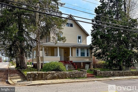 3401 W Rogers Ave 4 Beds Apartment for Rent