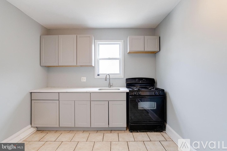 3401 W Rogers Ave 4 Beds Apartment for Rent - Photo gallery 5