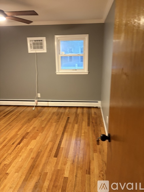 25 Valley Street 3 Beds Single Family Home for Rent - Photo gallery 5