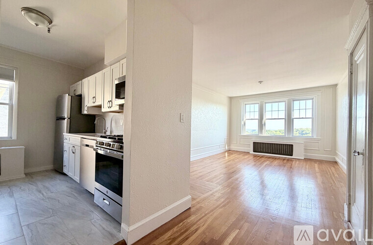 2001 Commonwealth Ave 2 Beds Apartment for Rent - Photo gallery 3