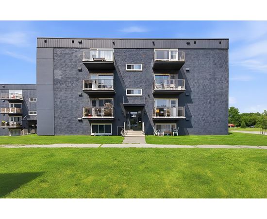 90 Rue Front, #402 2 Beds Apartment, Condo, Home for Rent - Photo gallery 1
