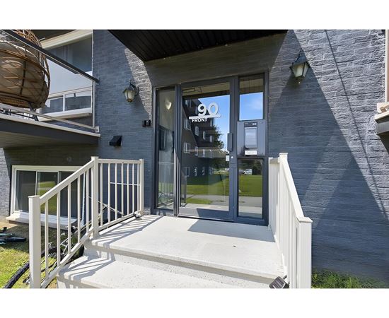 90 Rue Front, #402 2 Beds Apartment, Condo, Home for Rent - Photo gallery 2