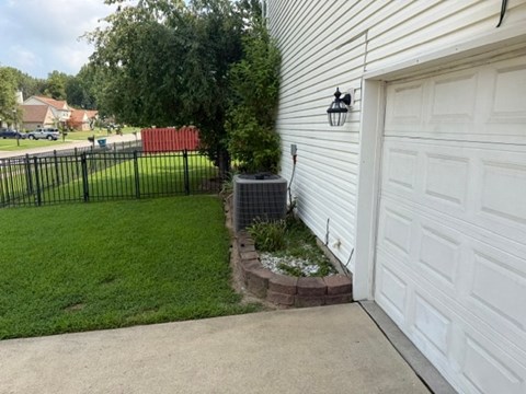 8212 Devonshire Drive 3 Beds Apartment for Rent